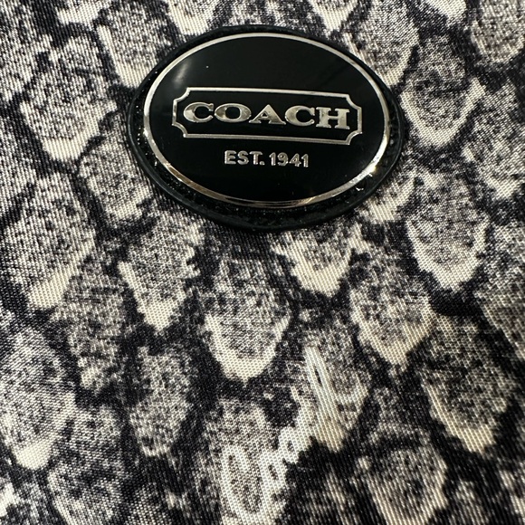 Vintage, no longer produced so hard to find EXTRA LARGE Coach weekender bag! - Picture 3 of 14